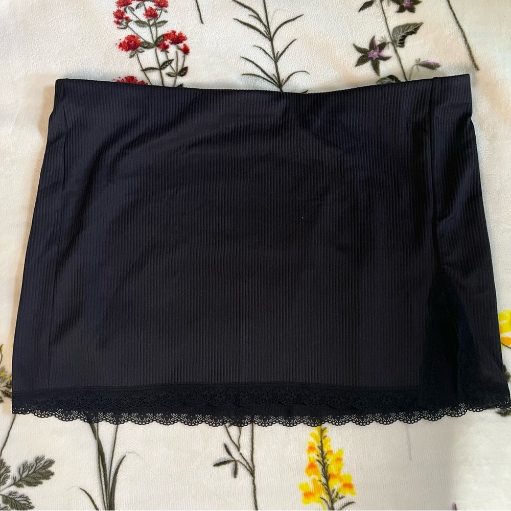H&M Black Lace Trim Skirt